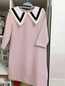 藕粉色韩国店购买，学院风翻领连衣裙，七分袖，有内衬，质量非常
