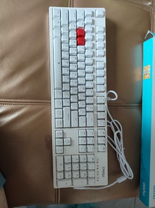 cherry青轴 机械键盘 钛度tkm320召唤师 九成新