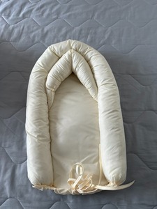 意诺唯新生儿包裹型床垫，适合新生儿宝宝，防呛奶，模仿子宫环境