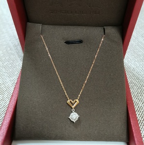 18K金钻石项链，周六福专柜买的，闲置出售
