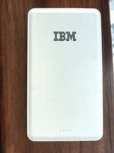 #便携充电宝 #IBM IBM充电宝，5000毫安