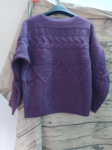 秋冬季复古紫色针织毛衣女上衣，紫色或黑色L码，适合平时穿M,