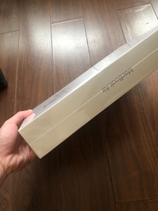全新未拆封苹果MacBookAir22年13寸/8G/256