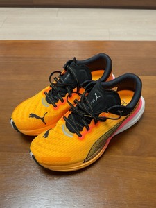 PUMA Deviate Nitro 2 低帮跑步鞋 黄橙黑