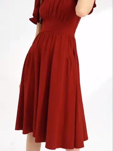 朵以夏新款连衣裙，红色黑色可选，福利拼团价