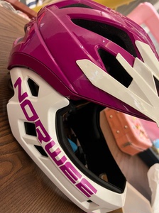 全盔Norwee诺威儿童平衡车山地车自行车头盔，M码，九成新