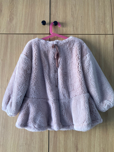 包邮非偏远～出口韩国 女童獭兔毛外套，裸粉色120码一件，真