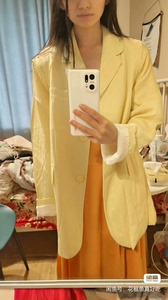 乐町西装外套，淡黄色，剪标的，l码，仅试穿，加25可以和吊带