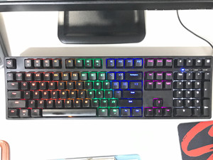 魔力鸭 M2S 红轴混光版机械键盘2018年4月购入 九五新