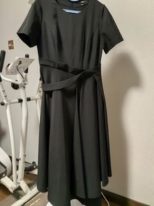 【臣枫sefon正品夏款黑色连衣裙】，线下实体店购买，同款还