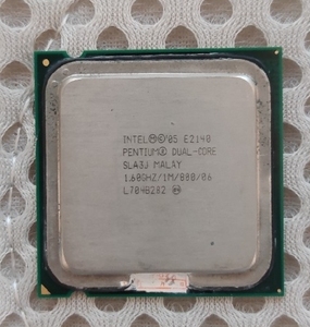 Inter 奔腾酷睿E2140 1.6G CPU 台式机处理