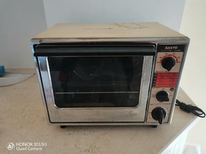 三洋（SANYO） 牌传统电烤箱，型号SK-6000，220