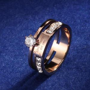 韩版简约字母食指钛钢戒指女个性潮流时尚气质玫瑰金指环大钻对戒