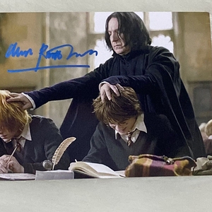 艾伦里克曼亲笔签名照片周边同款哈利波特与魔法石斯内普收藏摆台