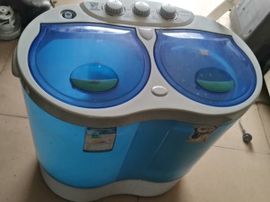 小鸭圣吉奥小型洗衣机，所有功能都好用省水省电，闲置出售，同城