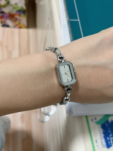 正品 韩国clue时尚手表 表带可调节