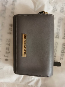 全新真皮钱包手包，购于香港，个人闲置，品牌是BAUHAUS，