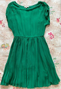 二手oasis绿色连衣裙，商场购入，6/32码，穿过两三次，