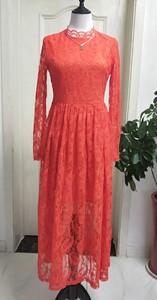 朵以夏季橘红色蕾丝长裙防晒连衣裙。商场专柜高端产品，花了五百