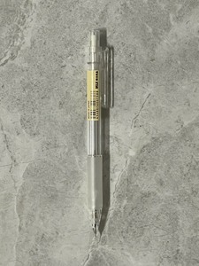 无印良品自动铅笔透明款，适用0.5mm铅笔芯