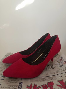 红色高跟鞋红色婚鞋春秋浅口细跟单跟女鞋中跟5～6厘米