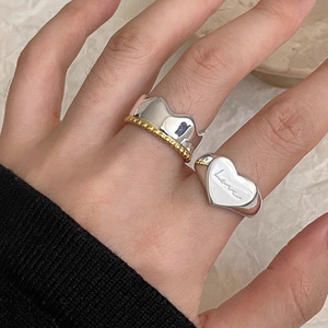 小众重工字母爱心戒指女时尚精致简约个高级感性百搭波浪开口指环