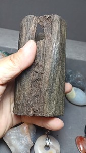 木化石花插笔筒摆件，尺寸11*6cm，内口径4cm，内孔入深