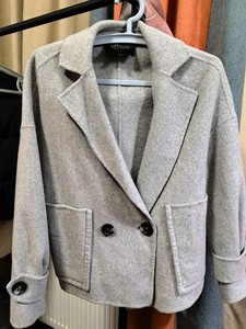 EP雅莹灰色呢子大衣，几乎全新！上身版型超好！胸围48衣长5