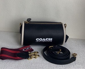 Coach蔻驰8月新品CJ839 新款圆桶笔筒包这款圆筒包真