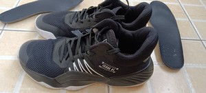 Adidas米切尔一代战靴，穿过3.4次，鞋底无磨损，成色非