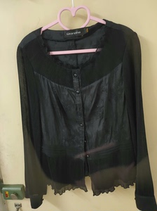 （千姿彩）黑色雪纺衬衫165/88A。穿过几次，适合偏瘦的女