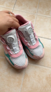斐乐女童运动鞋，专柜购，粉色网面，35码，内长22cm，闲置