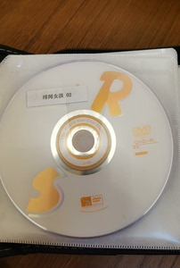 绯闻女孩2-6 DVD碟片 赠CD包包（价值20左右）