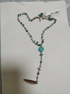 纯手工项链，兰松石K金镶边，K金树叶吊坠，五彩水晶和绿石配件
