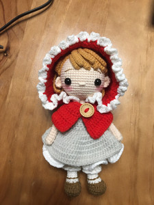 小红帽成品，纯手工编织，四股萌娃娃毛线，不变色不起球，衣服可