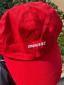 moussy摩恩春日必备鸭舌帽，显脸小神器，平时不爱收拾也可