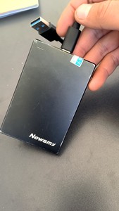 纽曼固态移动硬盘720G 实际容量670G