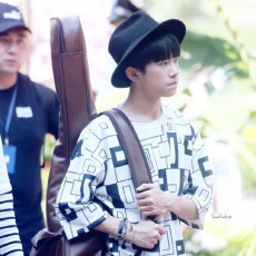 tfboys王俊凯同款帽子_tfboys王俊凯同款帽子