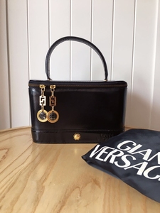sold!Versace 中古 vintage 太阳神 十字纹漆皮 手提 箱子 包