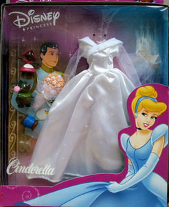 老款正版盒装迪士尼灰姑娘公主娃娃婚纱 洋娃娃婚纱 洋娃娃衣服