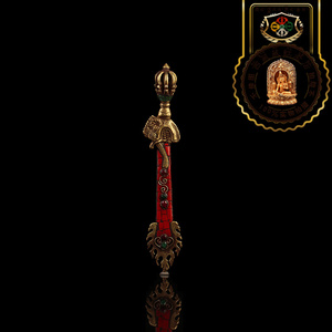 西藏红黄铜主体镶红绿宝石雕刻火焰宝狮面兽文殊智慧剑宝剑