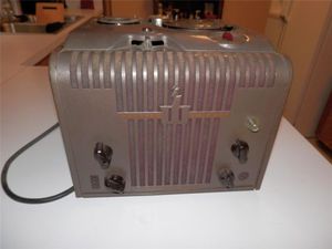 美国产早期钢丝录音机,能正常使用！