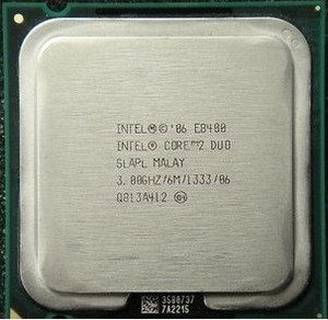 Intel酷睿2四核Q9400 Q8400 E8400 E7500 Q9550 四核套装CPU主板