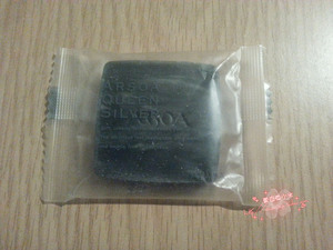日本ARSOA安露莎洁面皂12克 旅行枕 小黑皂 保湿 深层清洁 去黑头