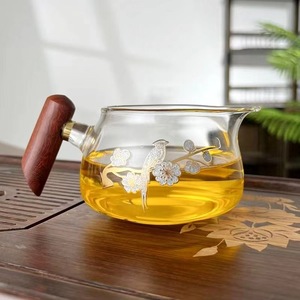 全球购FS高硼硅玻璃茶海公道杯矮木雀梅花公杯侧木把到茶杯分茶器