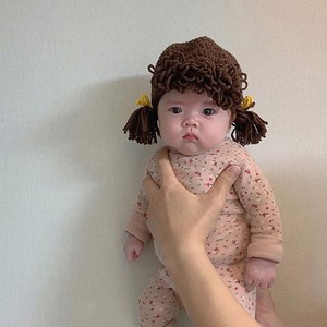 秋冬款婴儿帽可爱超萌女童搞怪假发带小辫子的帽子宝宝毛线针织帽