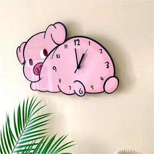 卡通可爱创意趴着l小猪猪装饰挂墙钟表儿童房幼儿园静音挂钟时钟