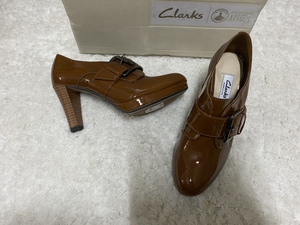 Clarks其乐女鞋秋季英伦时尚防水台粗跟优雅舒适女单鞋Kendra Art