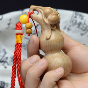 桃木雕文玩把玩手把件男士实木小挂件随身盘玩物件葫芦吊坠