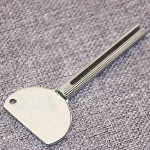 发廊染膏挤膏器金属药膏手霜挤压工具T型钥匙不锈钢挤颜料器包邮